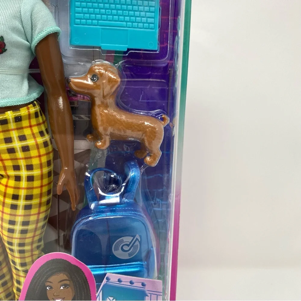Mattel Barbie Life in the City “Brooklyn” Roberts‎ - Lyla plus pet NEW